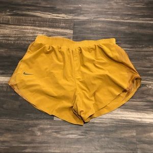 NIKE// Yellow running shorts